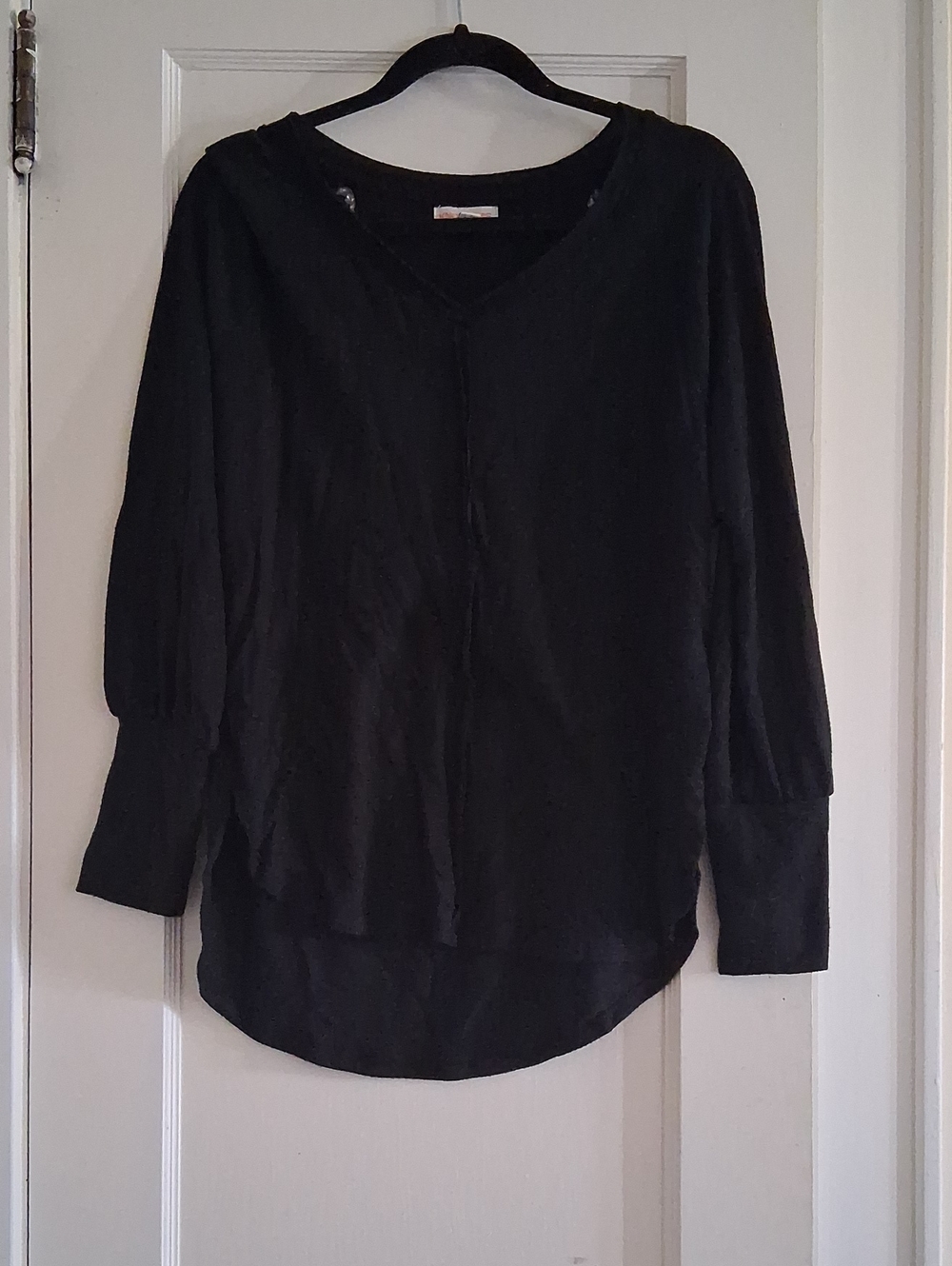 Knox Rose Black V-Neck Long Sleeve Blouse